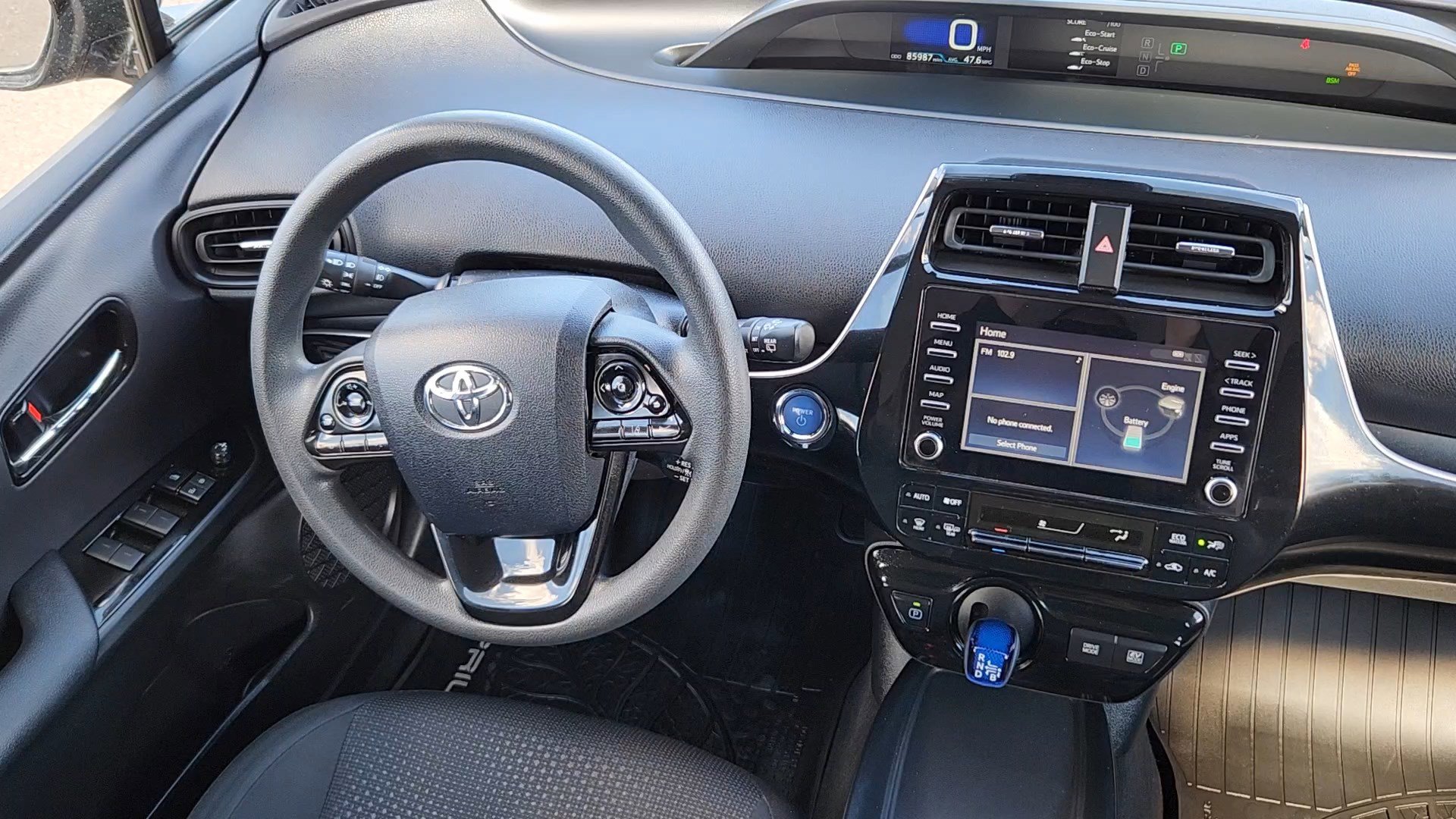 Used 2020 Toyota Prius LE AWD/4WD image 5