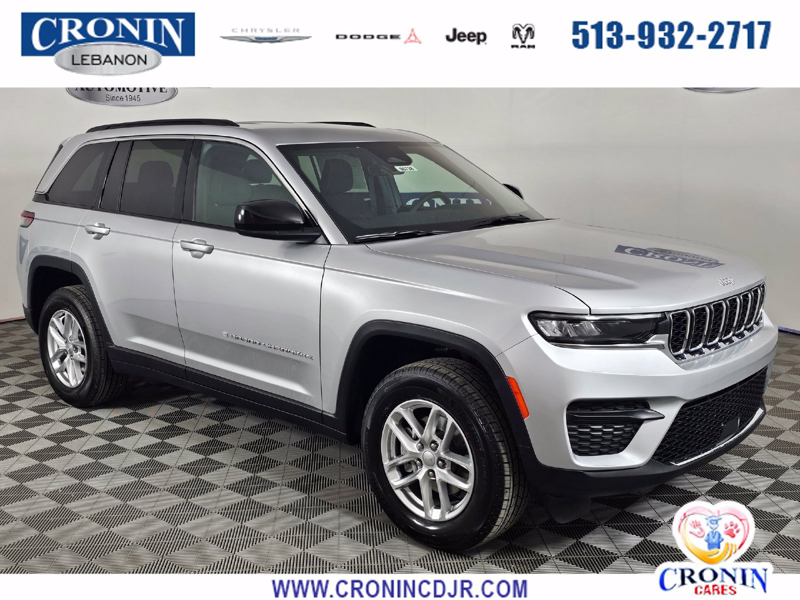 New 2026 Jeep Grand Cherokee Laredo w/ Trailer Tow Package