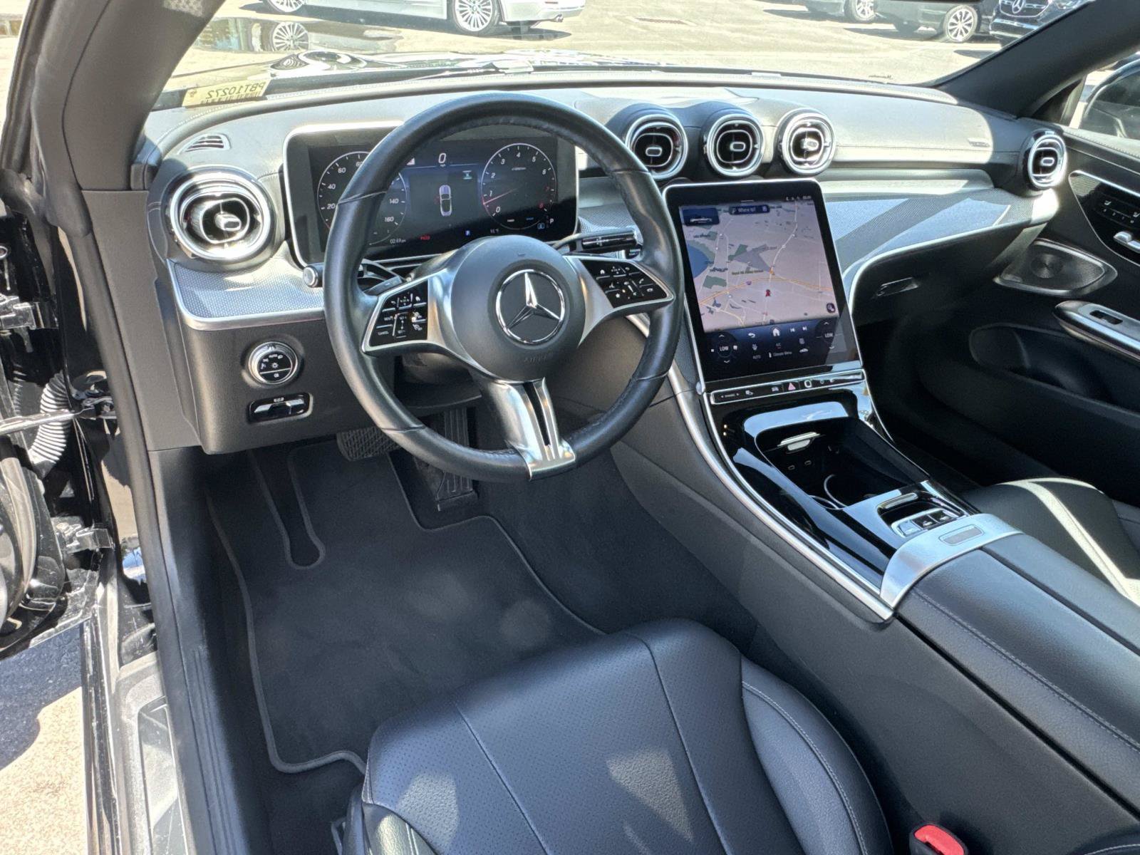 Used 2025 Mercedes-Benz CLE 300 4MATIC Cabriolet image 15