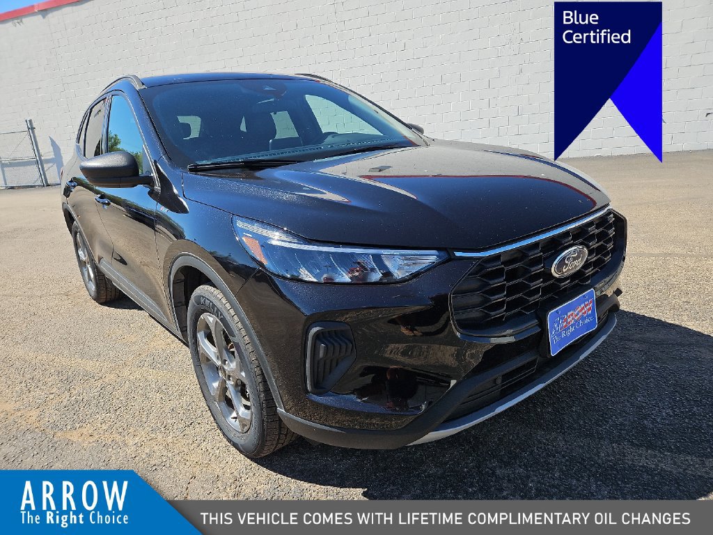 Certified 2026 Ford Escape ST-Line AWD/4WD image 2
