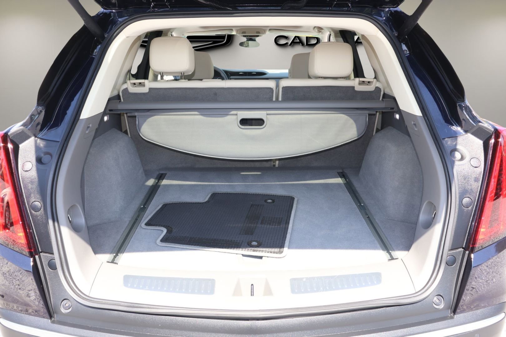 Used 2021 Cadillac XT5 Premium Luxury image 16