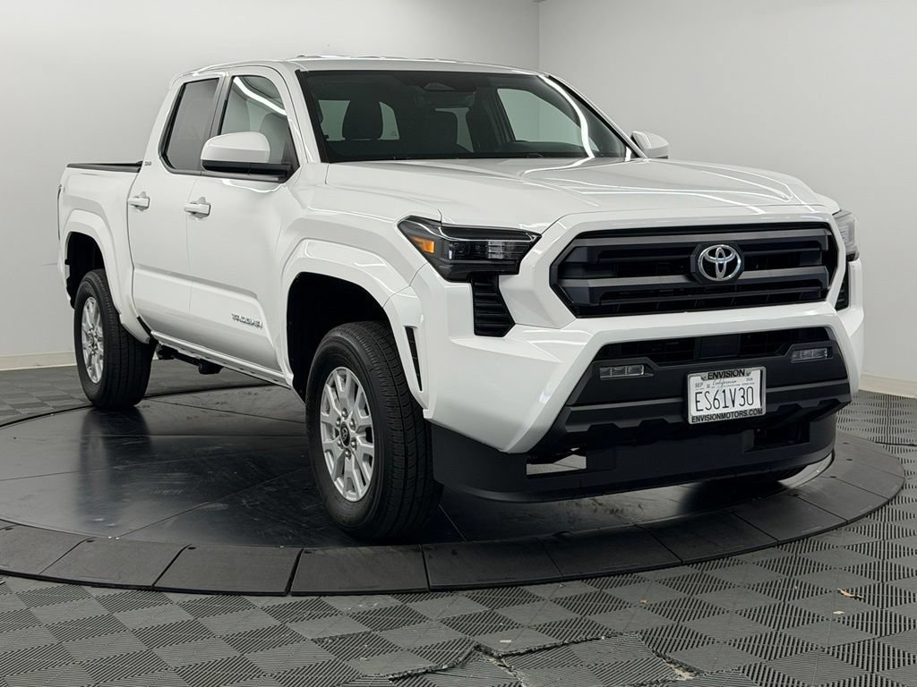 Used 2026 Toyota Tacoma SR5 AWD/4WD image 8