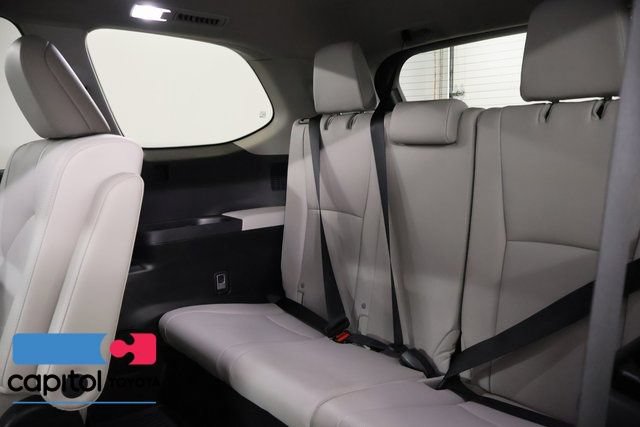 Certified 2025 Toyota Grand Highlander AWD image 33