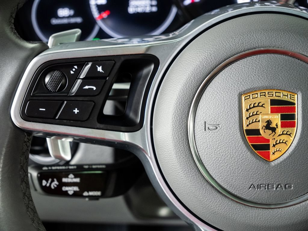 Used 2021 Porsche Cayenne Coupe image 10