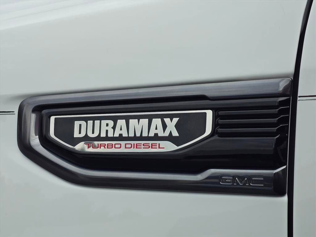 Certified 2022 GMC Sierra 1500 AT4 w/ AT4 Premium Package image 10