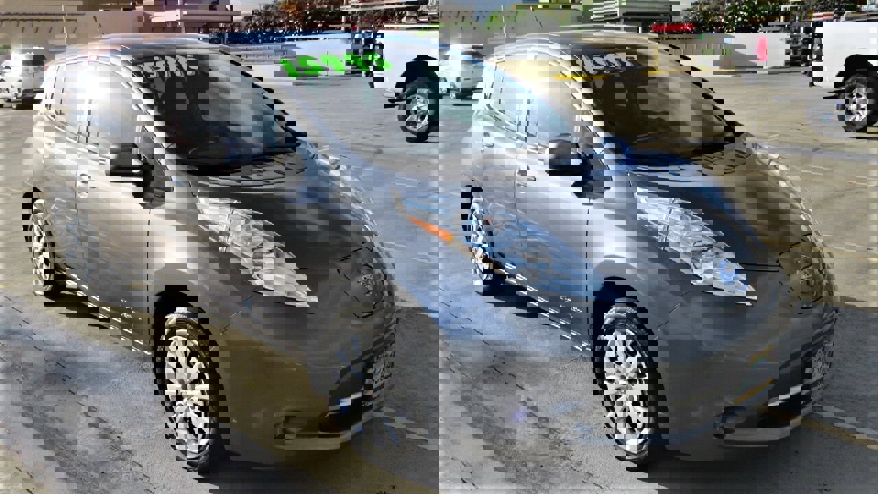 Used 2014 Nissan Leaf S w/ Charge Package image 7