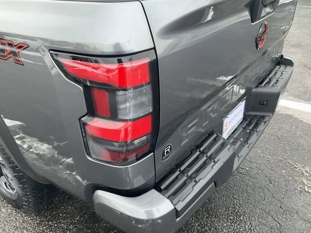 Used 2024 Nissan Frontier PRO-4X image 28