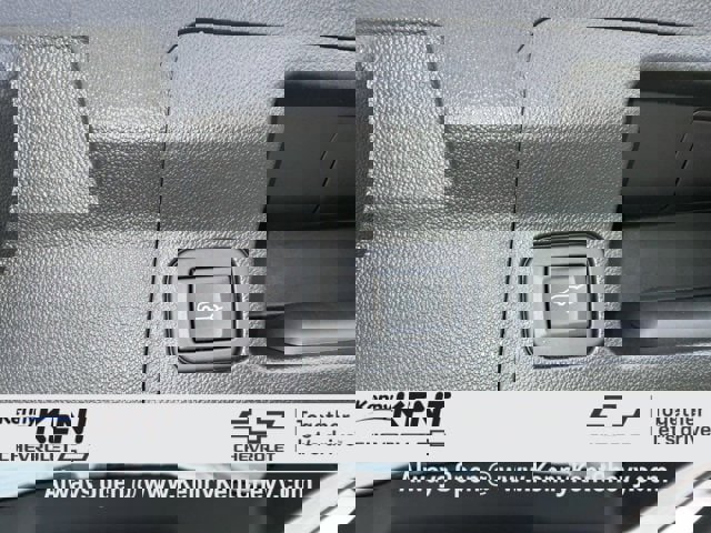 Certified 2023 GMC Acadia SLE w/ Driver Convenience Package image 8