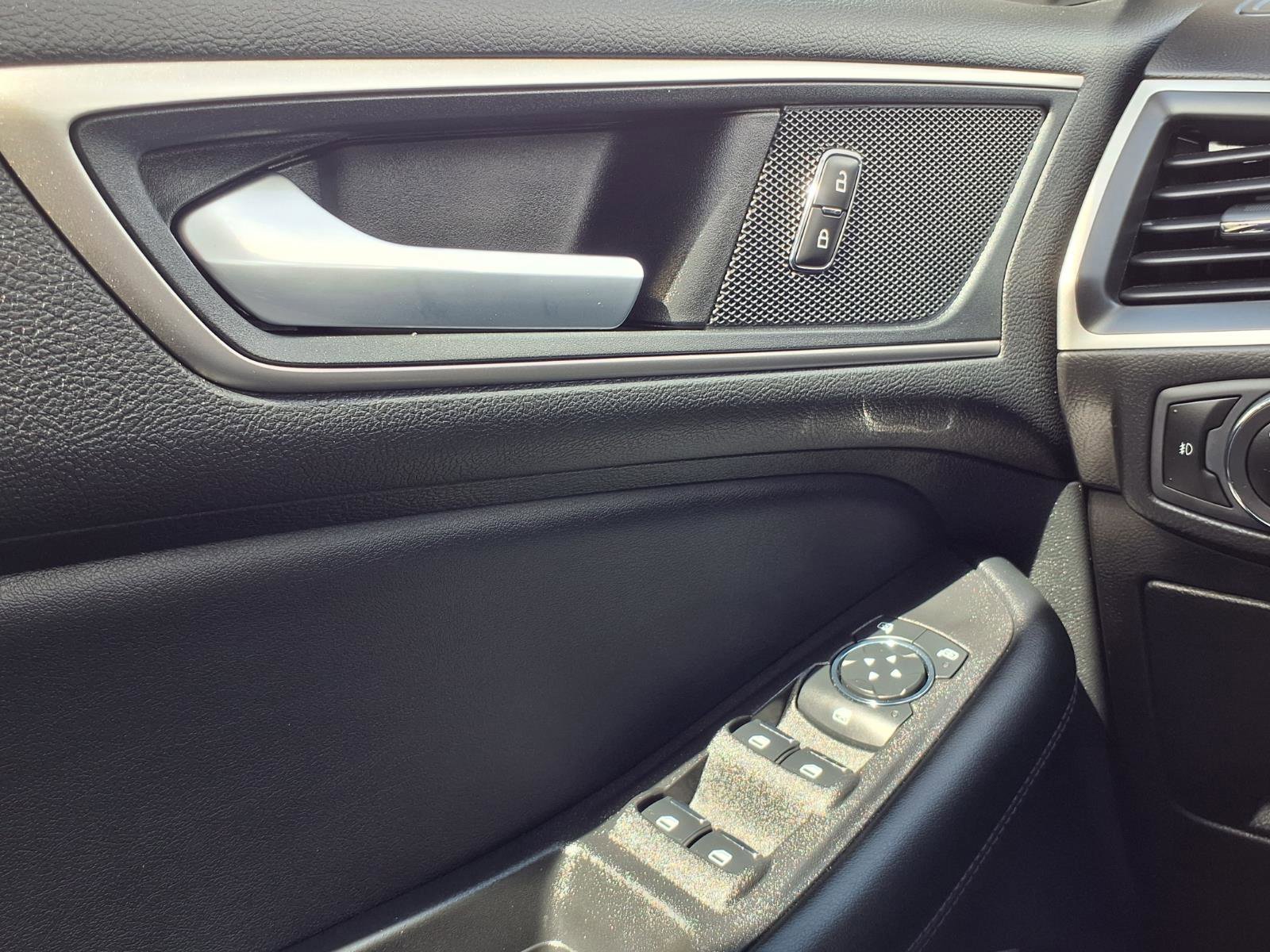 Used 2023 Ford Edge SEL w/ Convenience Package AWD/4WD image 20
