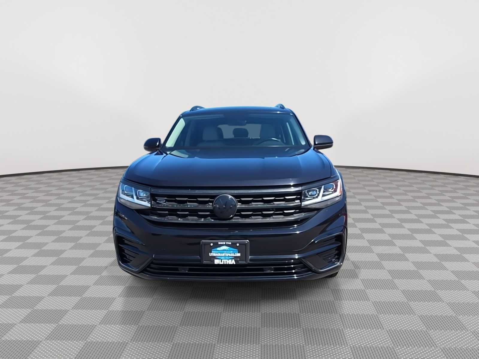 Used 2021 Volkswagen Atlas SE w/ Panoramic Sunroof Package FWD image 3
