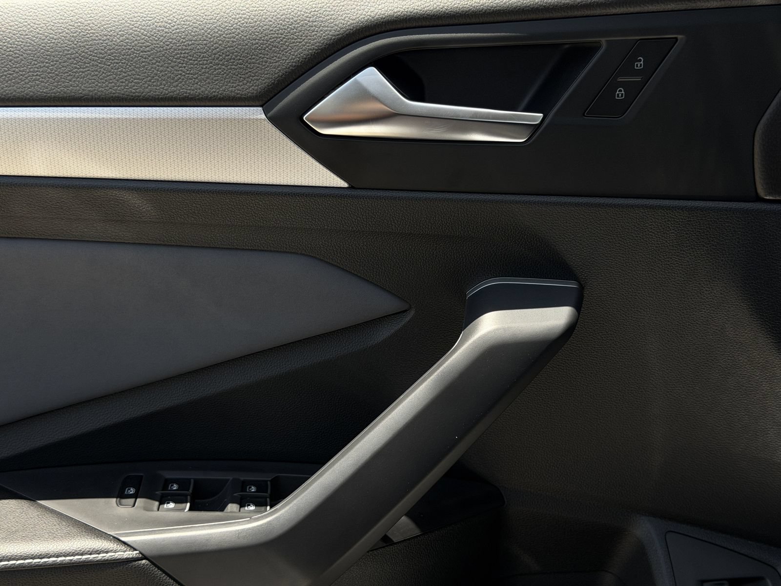 New 2026 Volkswagen Jetta SE FWD image 23