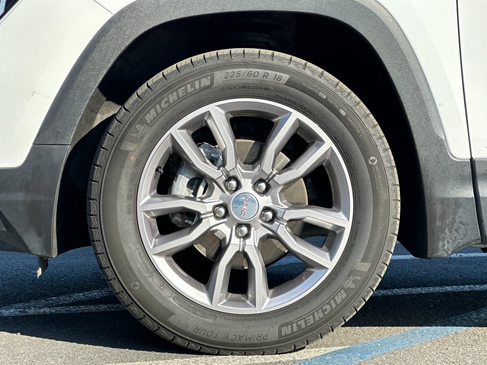 Used 2024 GMC Terrain SLT image 23