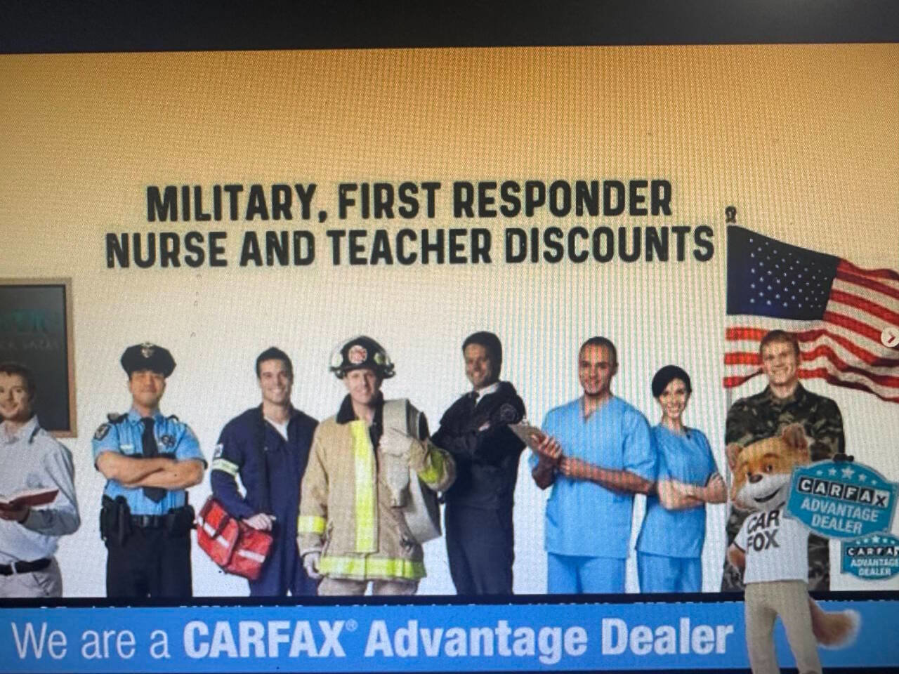 Used 2017 Ford Expedition EL Limited w/ Equipment Group 301A image 2