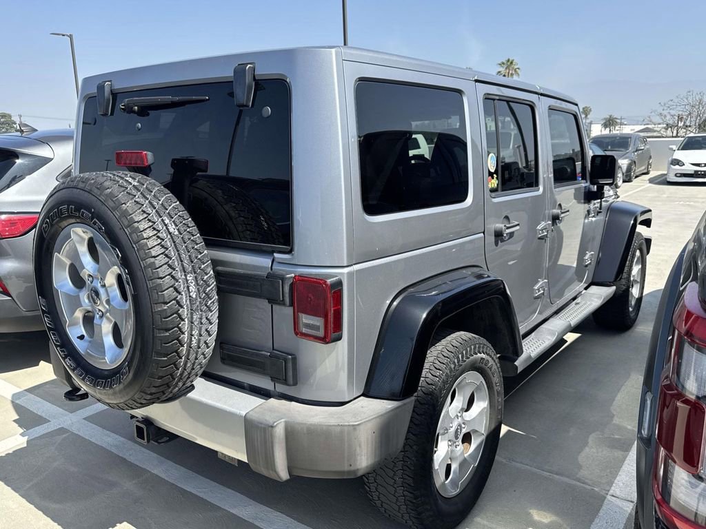 Used 2013 Jeep Wrangler Unlimited Sahara w/ Connectivity Group image 10
