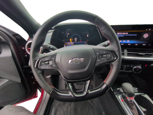 Used 2025 Chevrolet Trax RS FWD image 18
