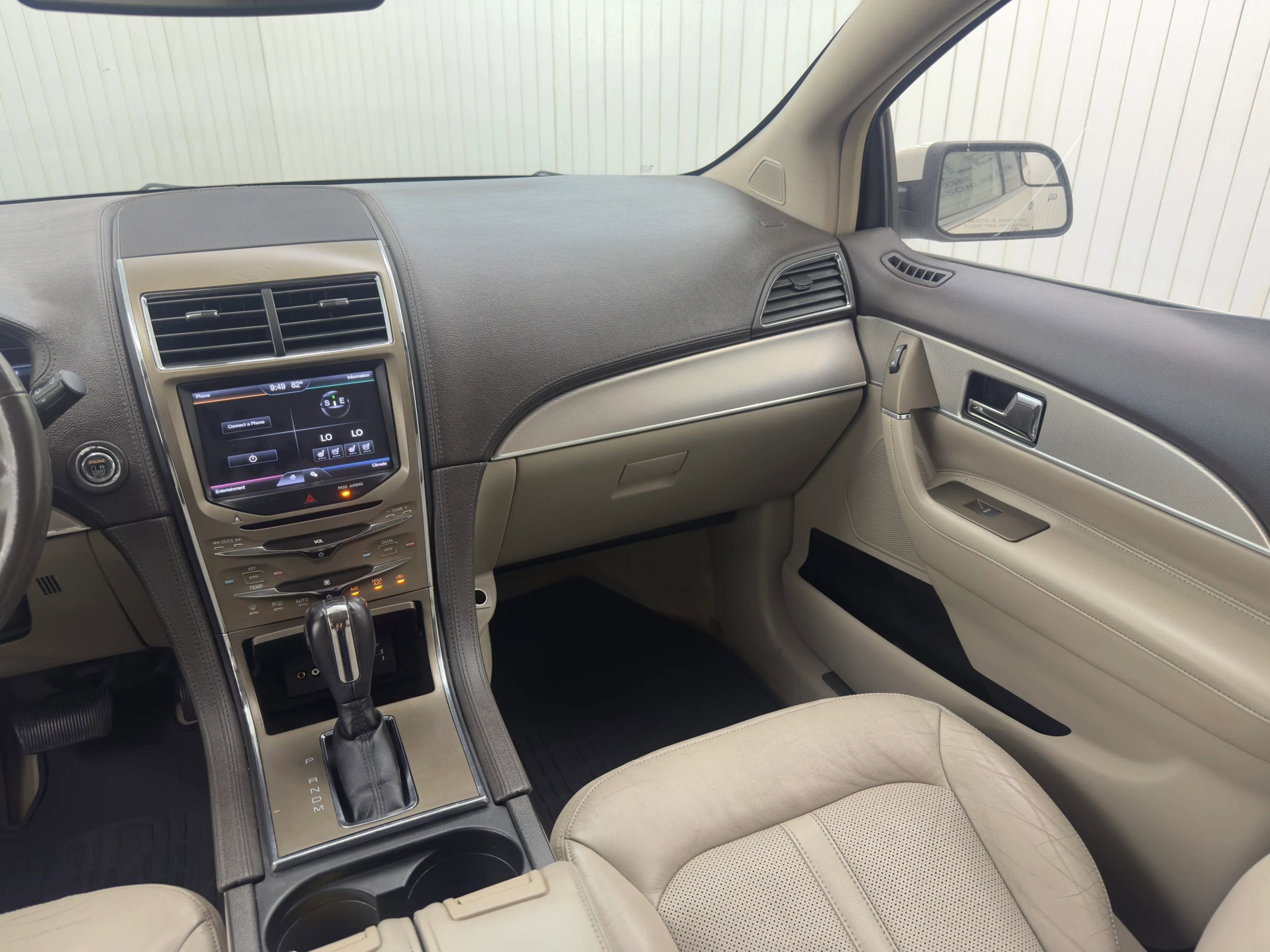 Used 2012 Lincoln MKX FWD image 13
