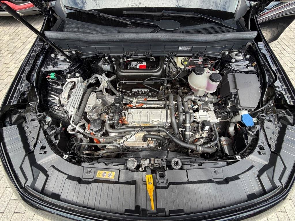 Used 2022 Mercedes-Benz EQB 350 4MATIC image 37