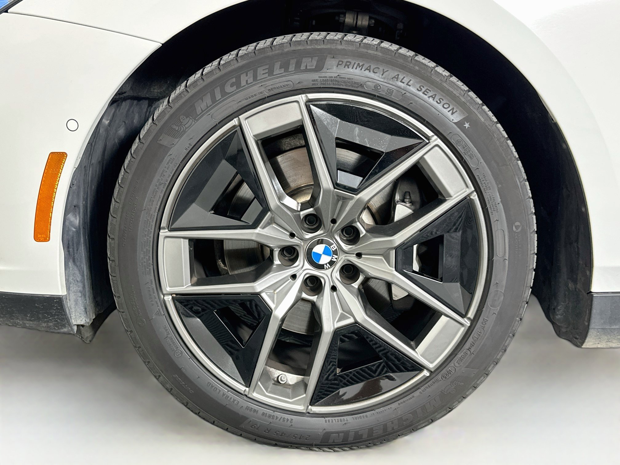Used 2026 BMW 530i xDrive AWD/4WD image 11