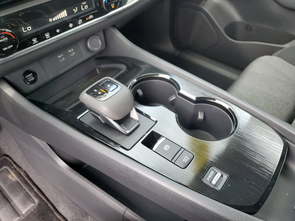 New 2026 Nissan Rogue SV FWD image 33