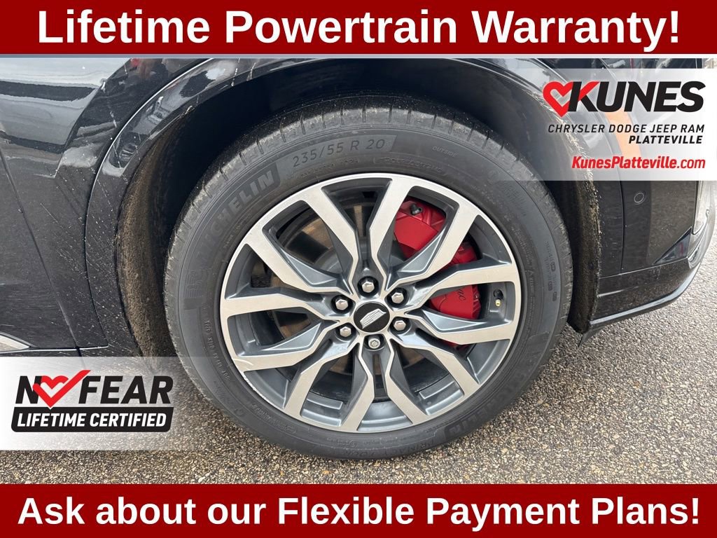 Used 2024 Cadillac XT6 Sport w/ Technology Package AWD/4WD image 15