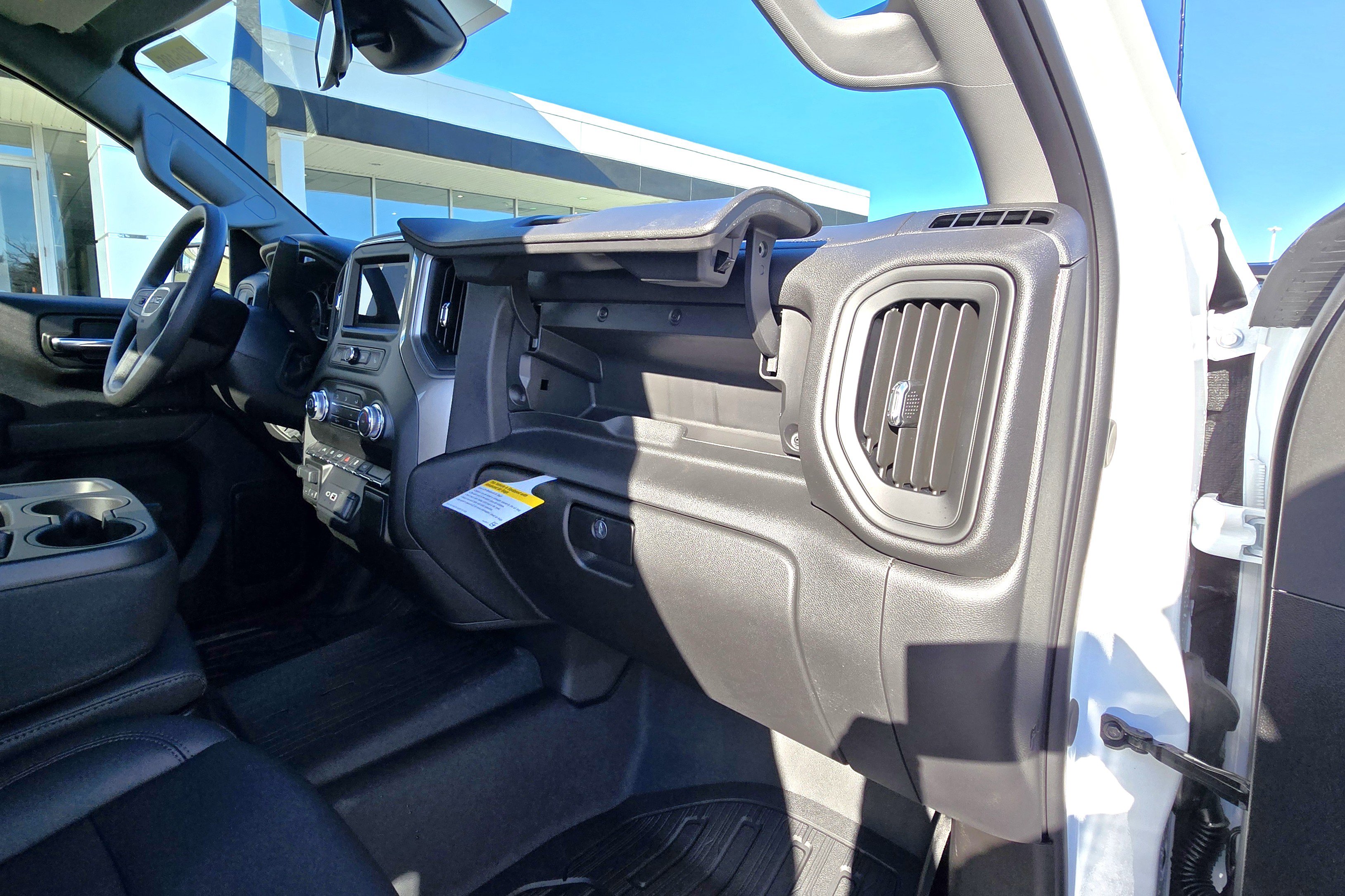 New 2026 GMC Sierra 1500 Pro w/ Pro Value Package image 18