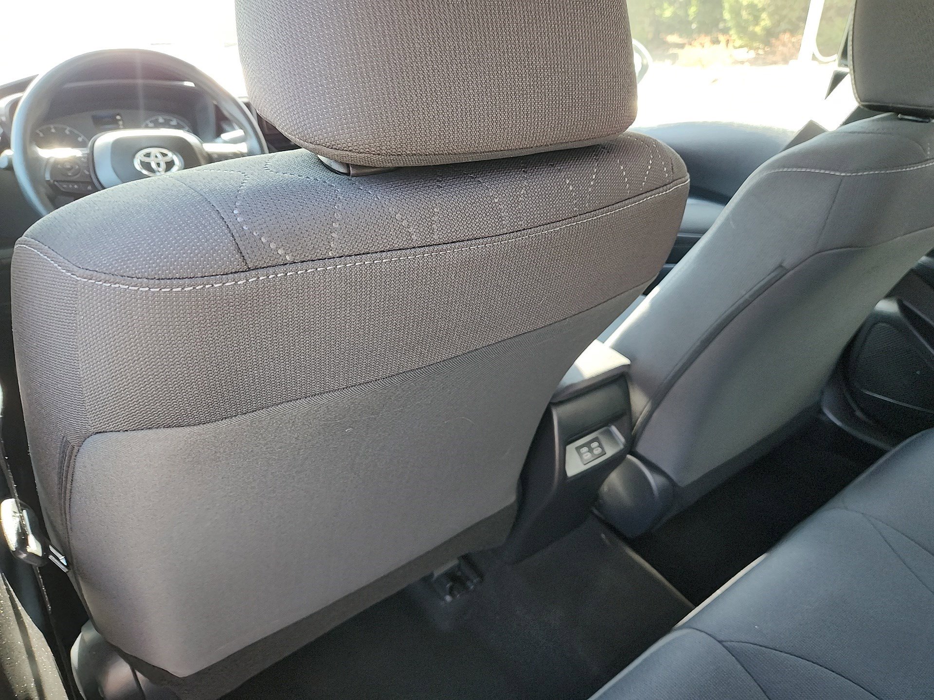 Certified 2025 Toyota Corolla LE image 19