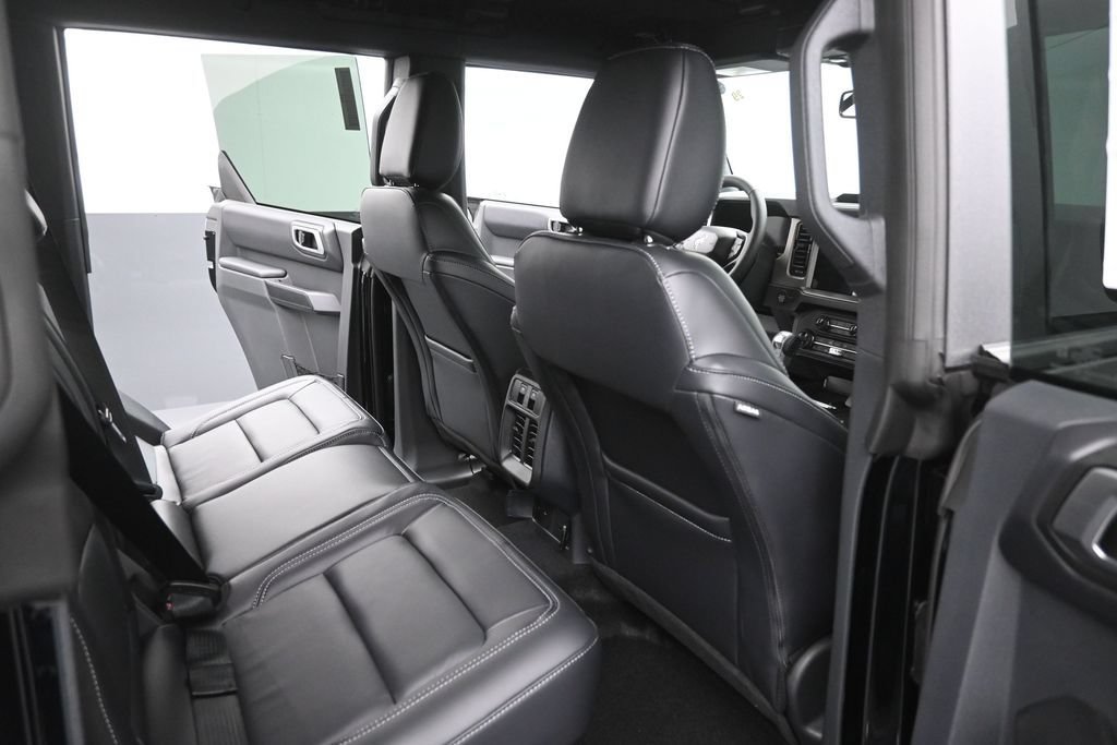 New 2026 Ford Bronco Outer Banks AWD/4WD image 16