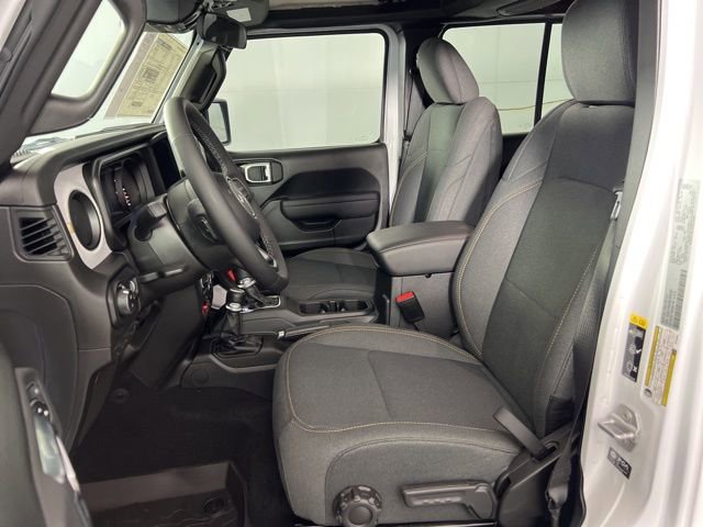 New 2025 Jeep Gladiator Willys image 9