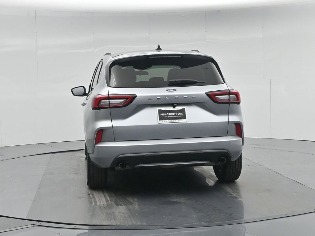 Certified 2024 Ford Escape ST-Line w/ Cold Weather Package image 57