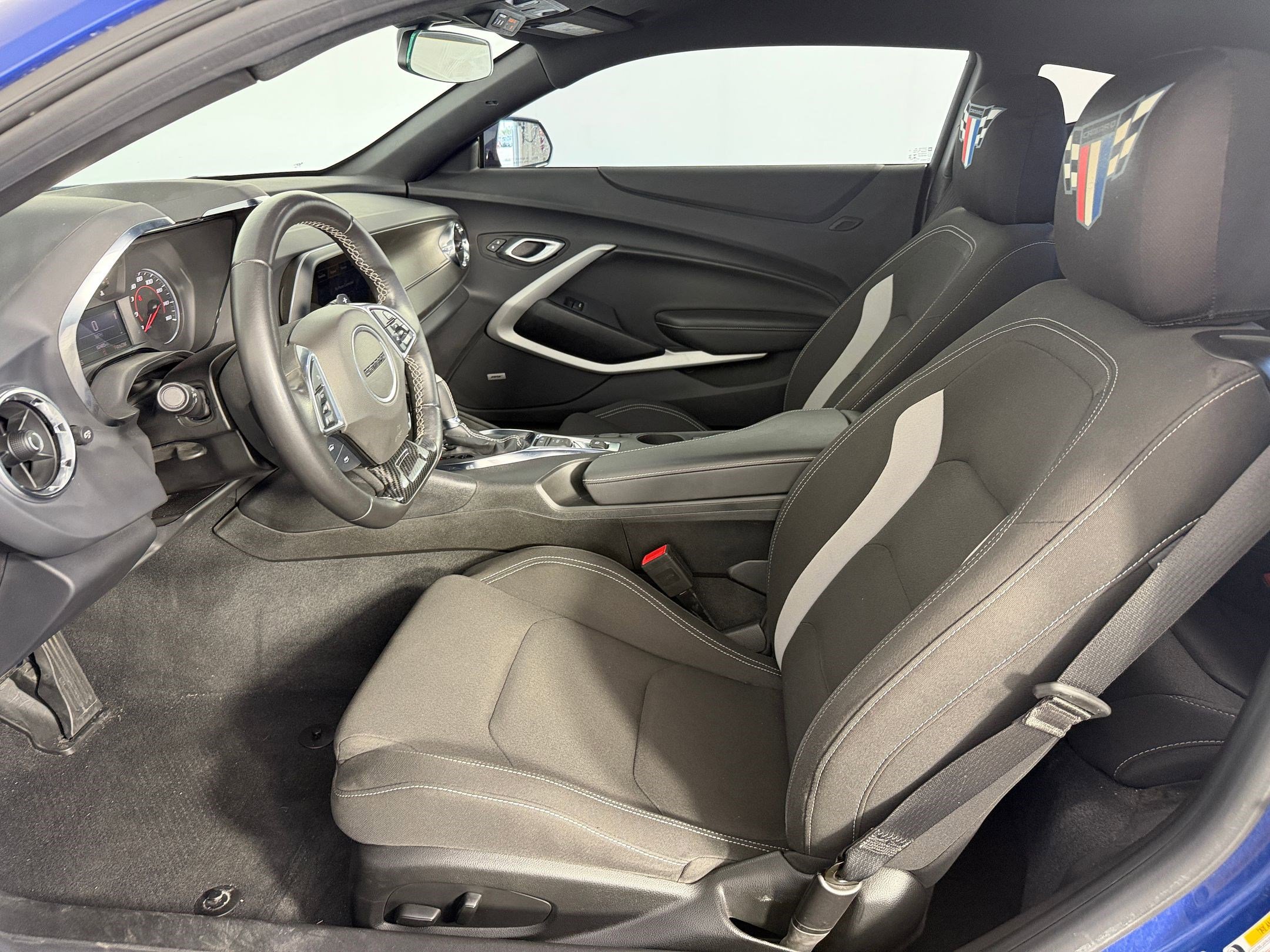 Used 2022 Chevrolet Camaro LT w/ RS Package image 5