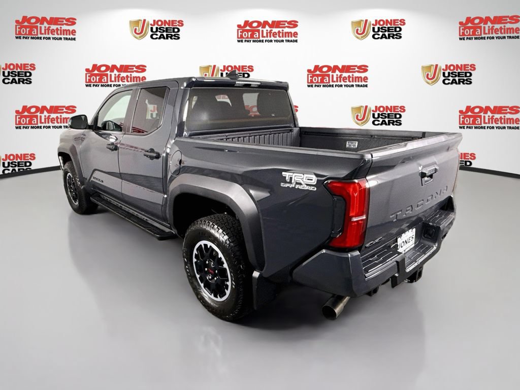 Certified 2025 Toyota Tacoma TRD Off-Road AWD/4WD image 2