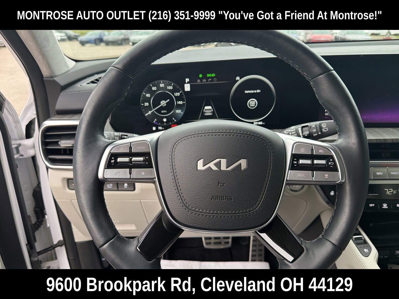 Used 2025 Kia Telluride SX Prestige AWD/4WD image 2