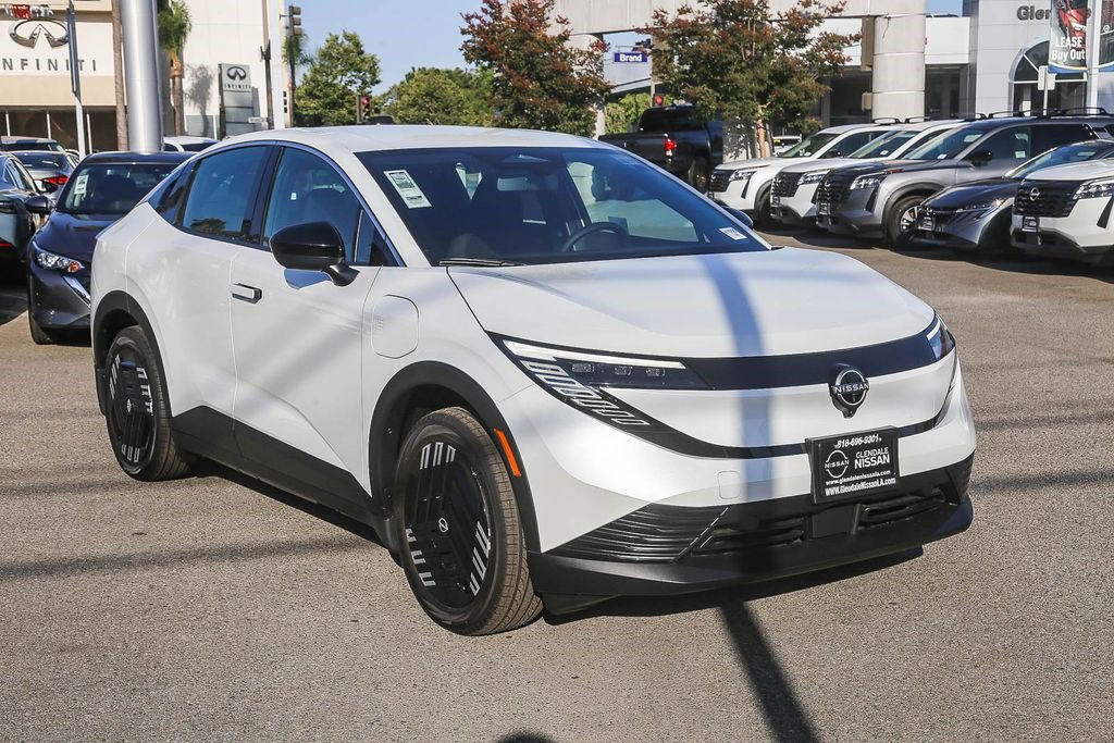 New 2026 Nissan Leaf w/ Illuminated Package FWD image 3