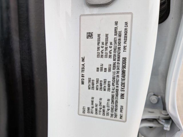 Used 2021 Tesla Model 3 Standard Range Plus image 28