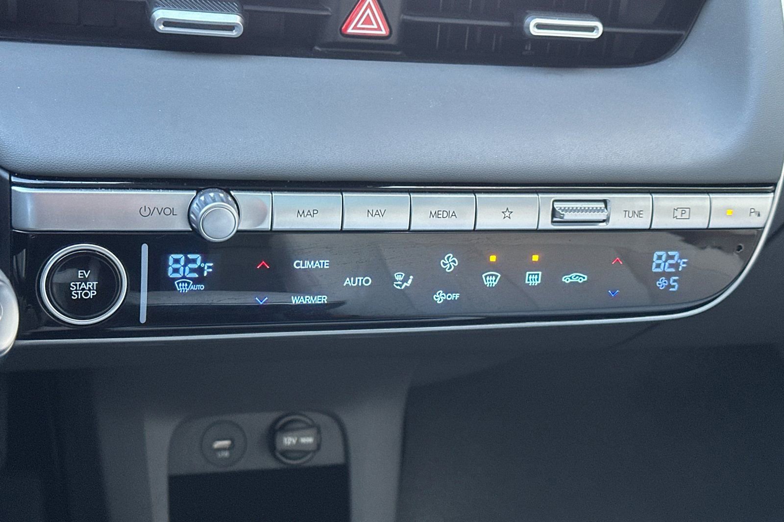 Used 2024 Hyundai Ioniq 5 Limited image 23