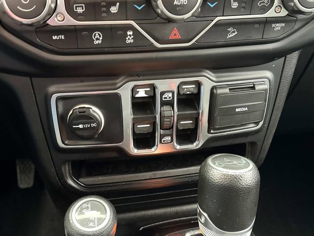 Used 2019 Jeep Wrangler Unlimited Sport S image 29