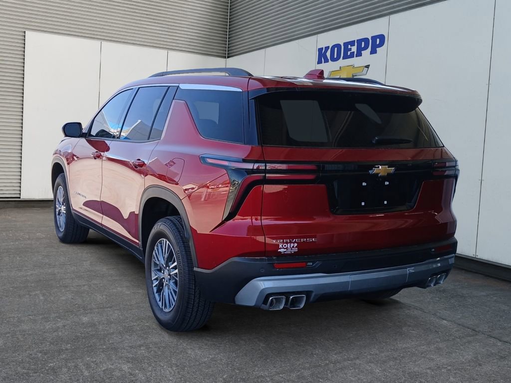 New 2026 Chevrolet Traverse LT w/ Driver Confidence Package FWD image 3