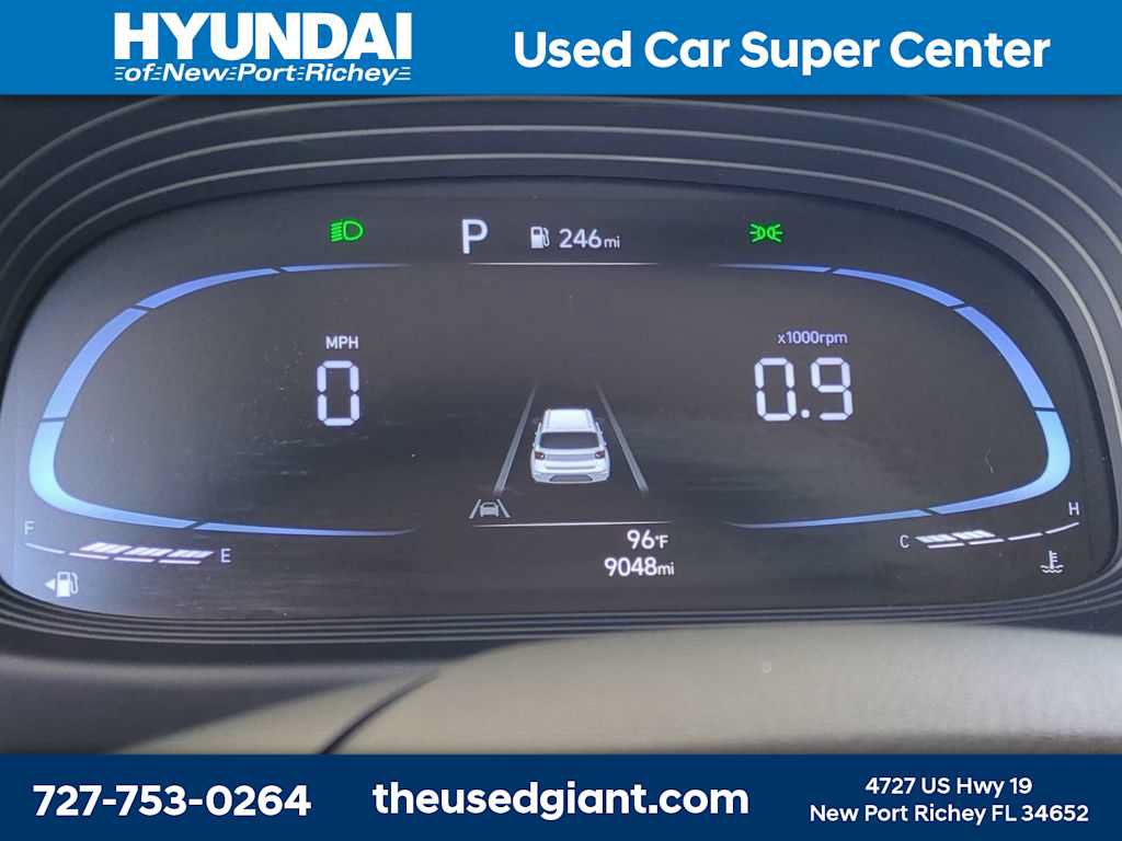 Used 2024 Hyundai Venue Limited FWD image 27