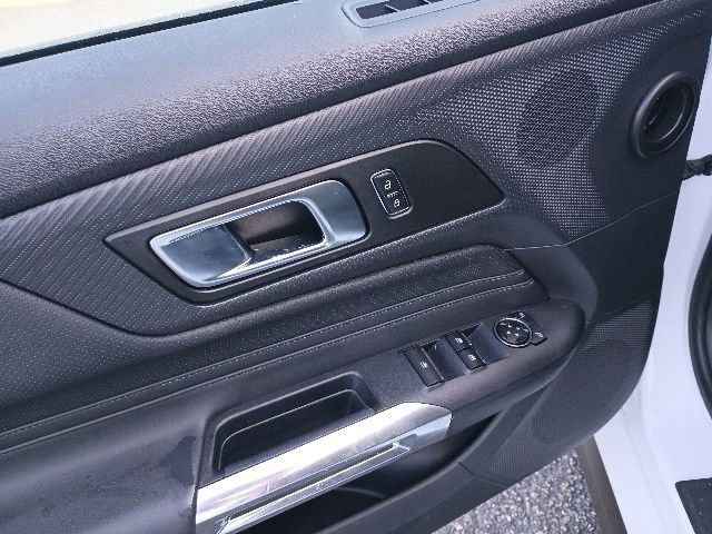 Used 2025 Ford Mustang Premium RWD image 9