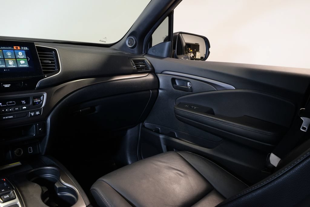 Used 2023 Honda Passport EX-L image 16