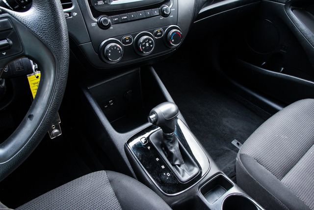Used 2017 Kia Forte LX image 22