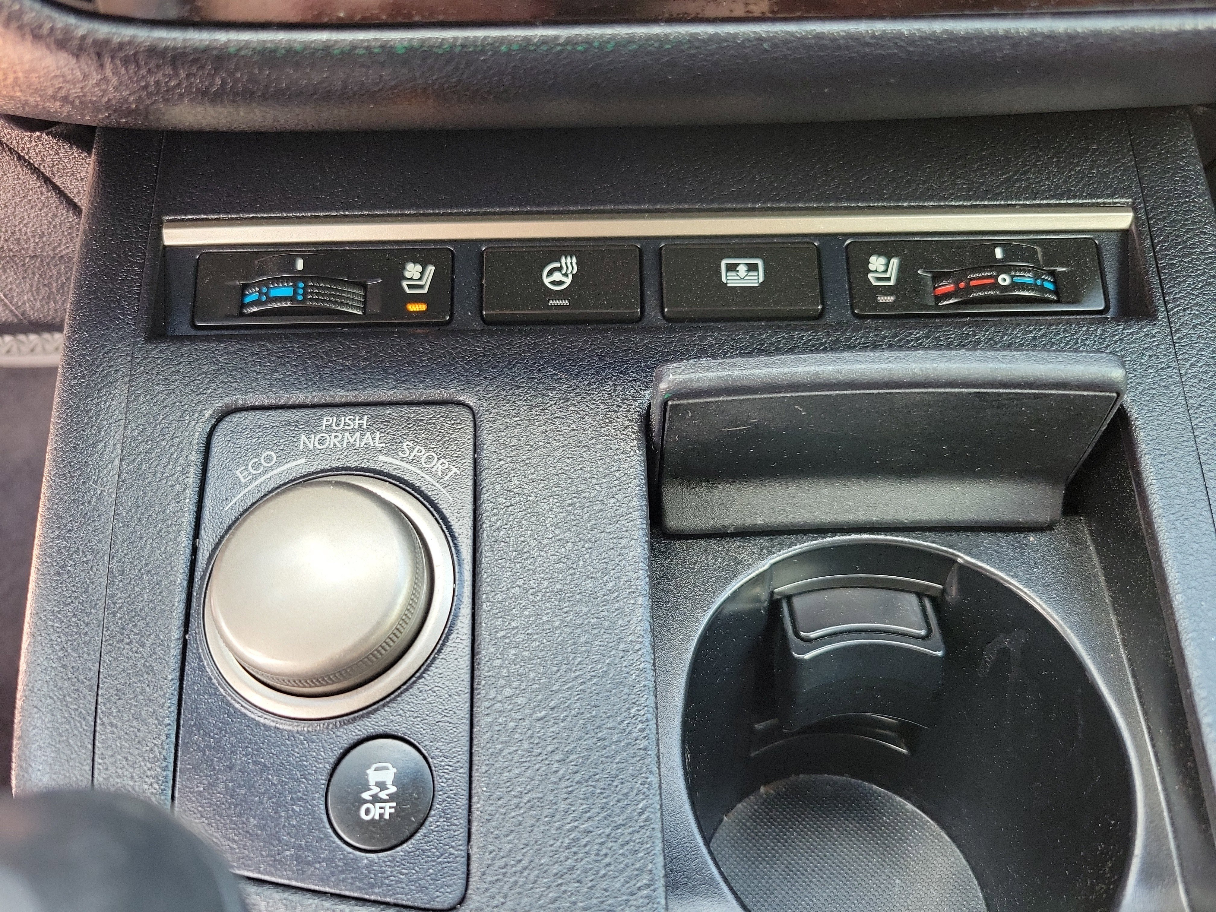 Used 2015 Lexus ES 350 w/ Ultra Luxury Package image 12