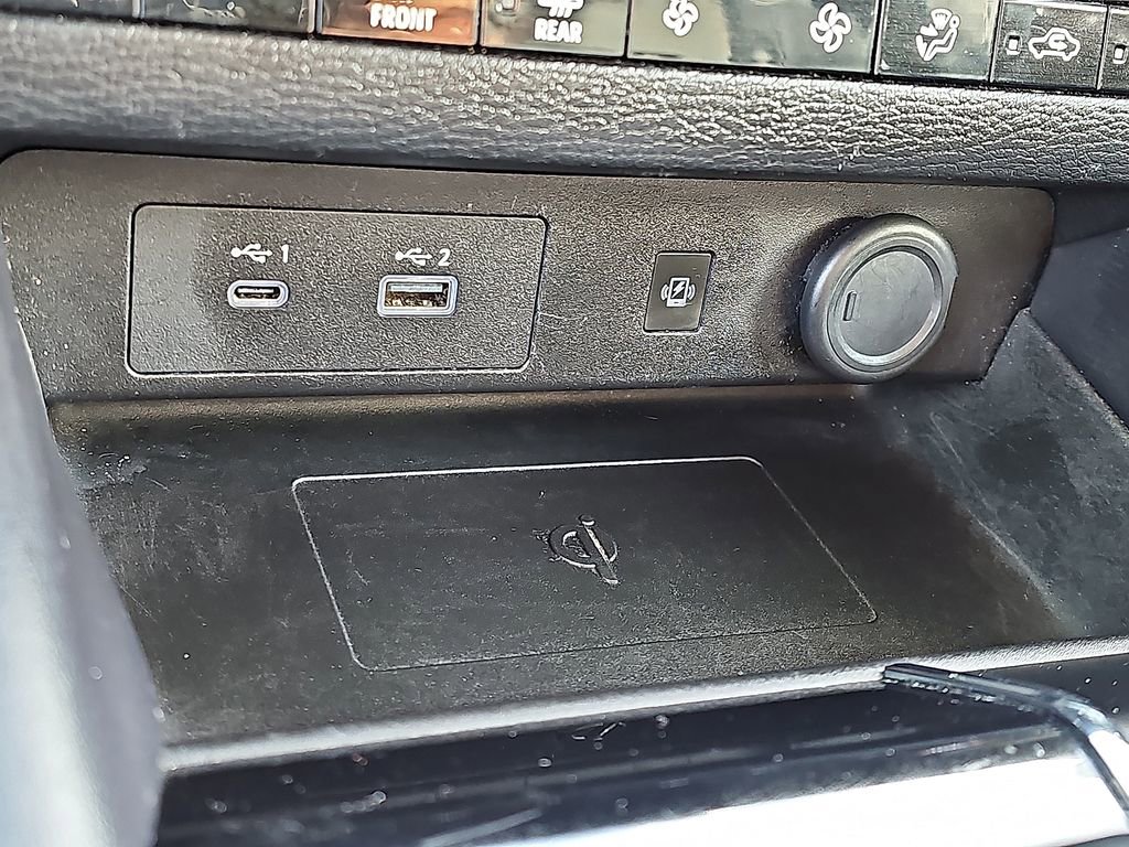 Used 2024 Mitsubishi Outlander SE image 26