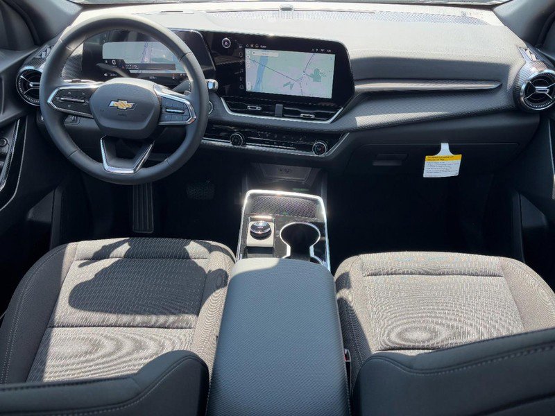 New 2026 Chevrolet Equinox LT w/ Safety and Technology Package FWD image 6