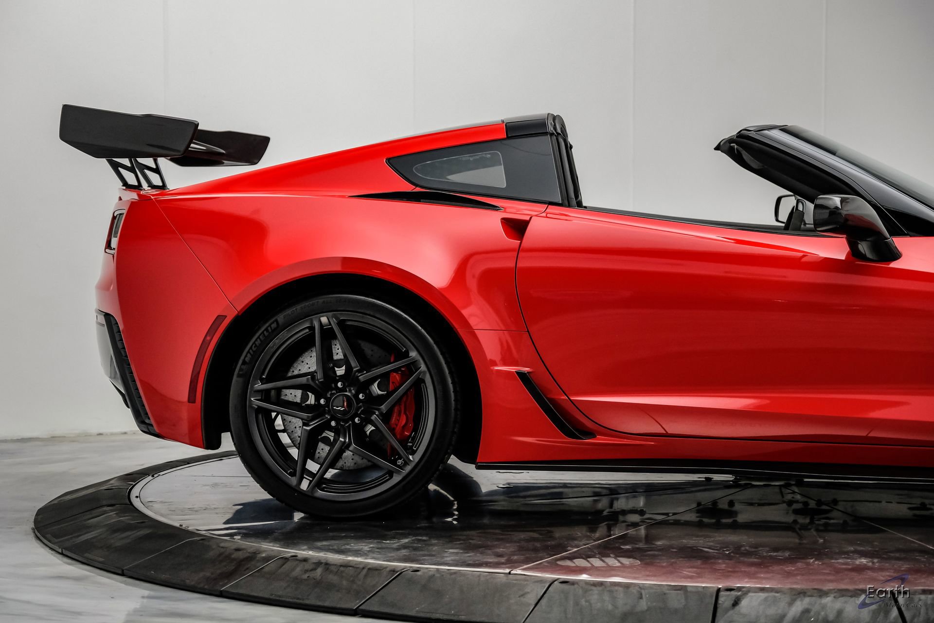 Used 2019 Chevrolet Corvette ZR1 RWD image 28