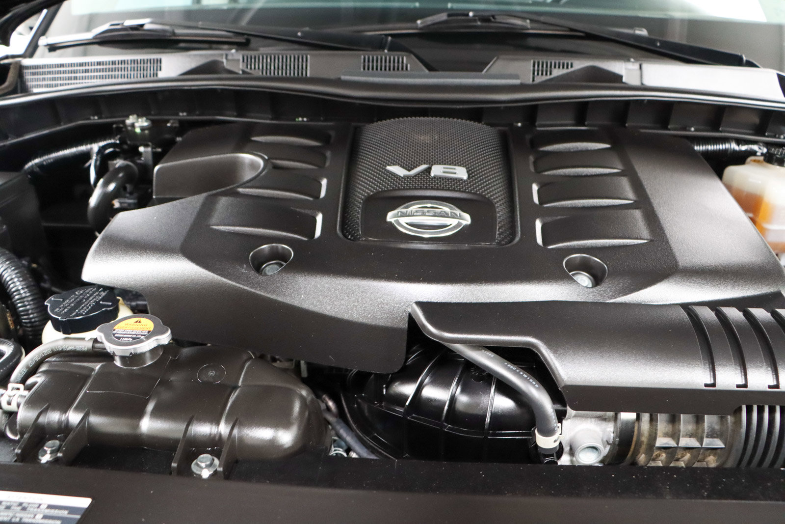 Used 2022 Nissan Armada SL w/ Captain's Chairs Package image 34