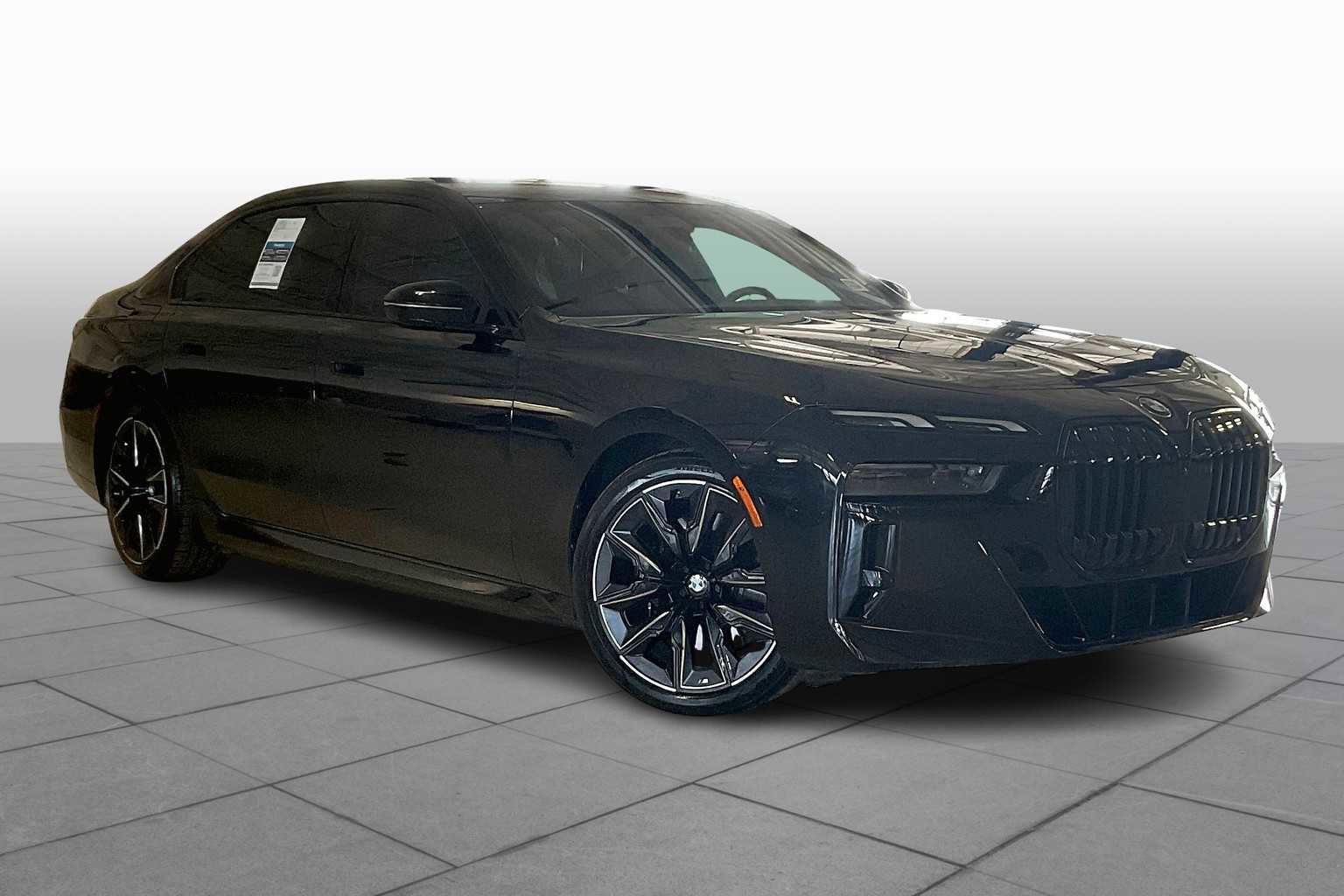 Used 2023 BMW i7 xDrive60 image 2