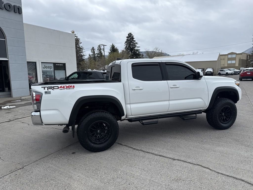 Used 2020 Toyota Tacoma TRD Off-Road AWD/4WD image 3