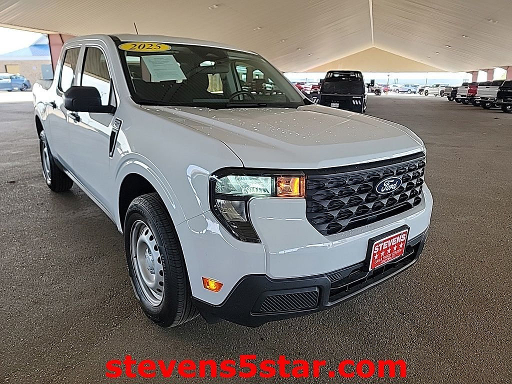 Used 2025 Ford Maverick XL w/ Equipment Group 102A AWD/4WD image 5