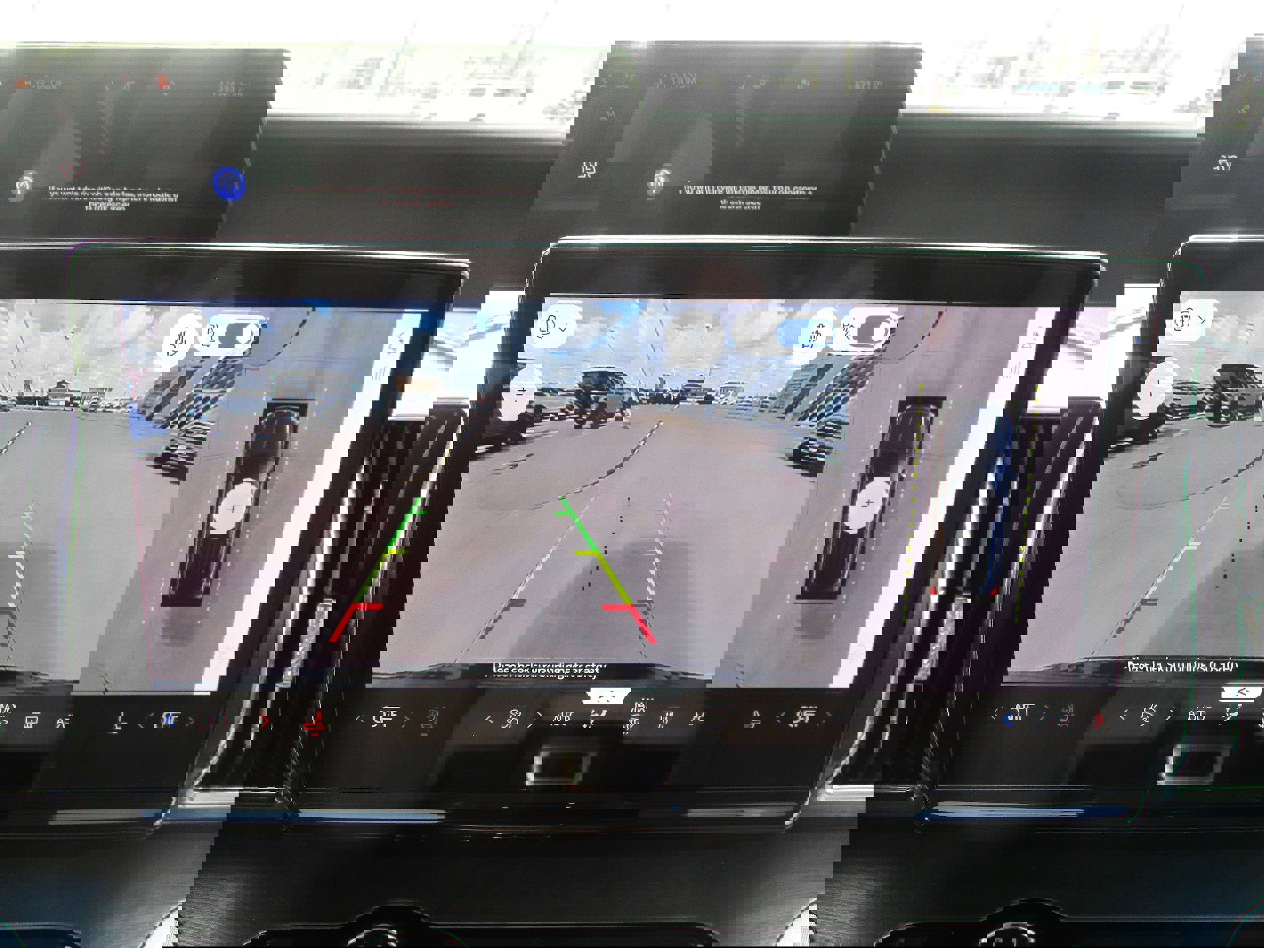 Used 2025 Ford Expedition Platinum image 27